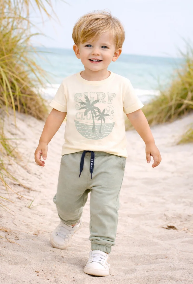 ديركجي طقم ولادي قطعتين تي شيرت بطبعة نخيل ونقوش نادي ركوب الأمواج وسروال رياضي مضلع